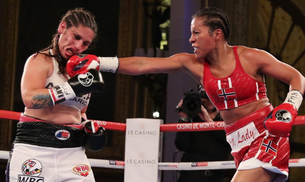Victoria Bustos & Cecilia Braekhus (Matchroom Boxing)