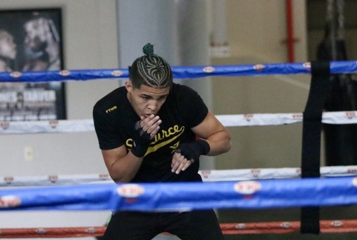 Xander Zayas (Photo by PR Best Boxing Promotions PRBBP)