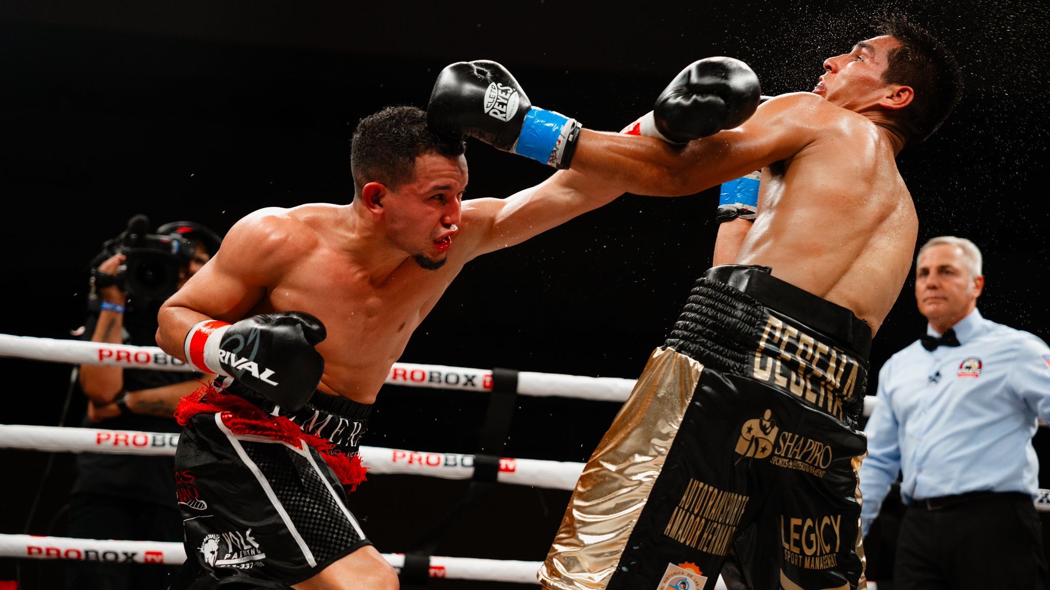 El segundo mejor combate del año fue en el debut de González con ProBoxTV el 26 de julio de 2023. El boricua tuvo una gran batalla ante el mexicano Ramiro “El Demonio” Cesena. Durante 10 episodios, ambos peleadores intercambiaron momentos intensos.