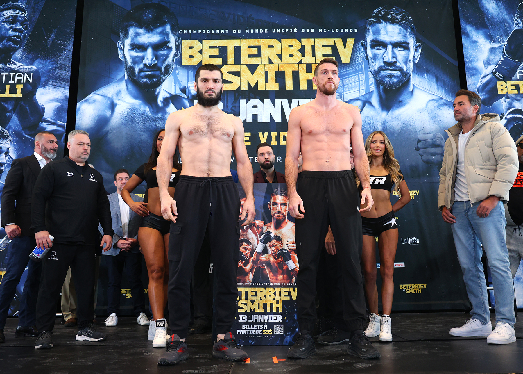 Artur Beterbiev 175 lbs. vs. Callum Smith 174.6 lbs (Foto Cortesía: Mikey Williams/Top Rank)
