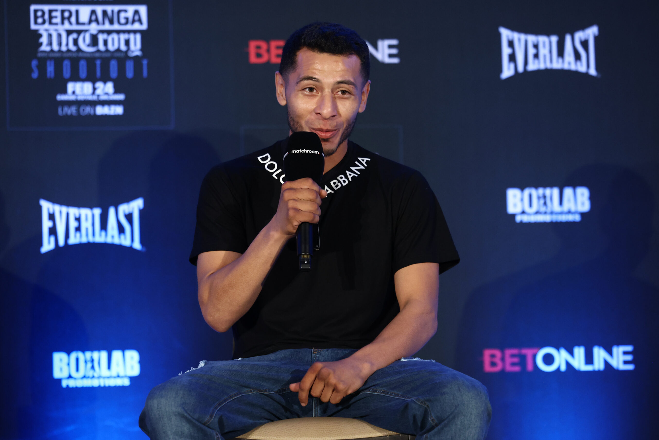 February 22, 2024; Orlando, FL; Brayan Zamarripa speaks at the final press conference for his February 24, 2024 fight in Orlando, FL. (Foto: Ed Mulholland/Matchroom).