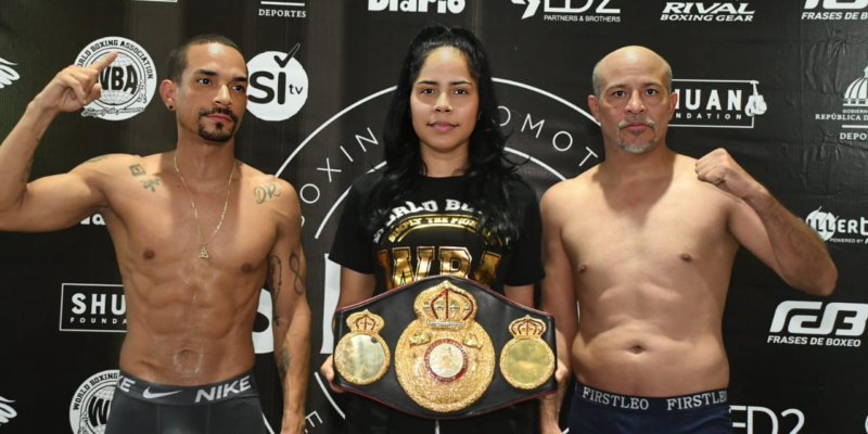 Noel Reyes contra Nehomar Cermeño. (Foto: Martin Avila / Shuan Boxing).